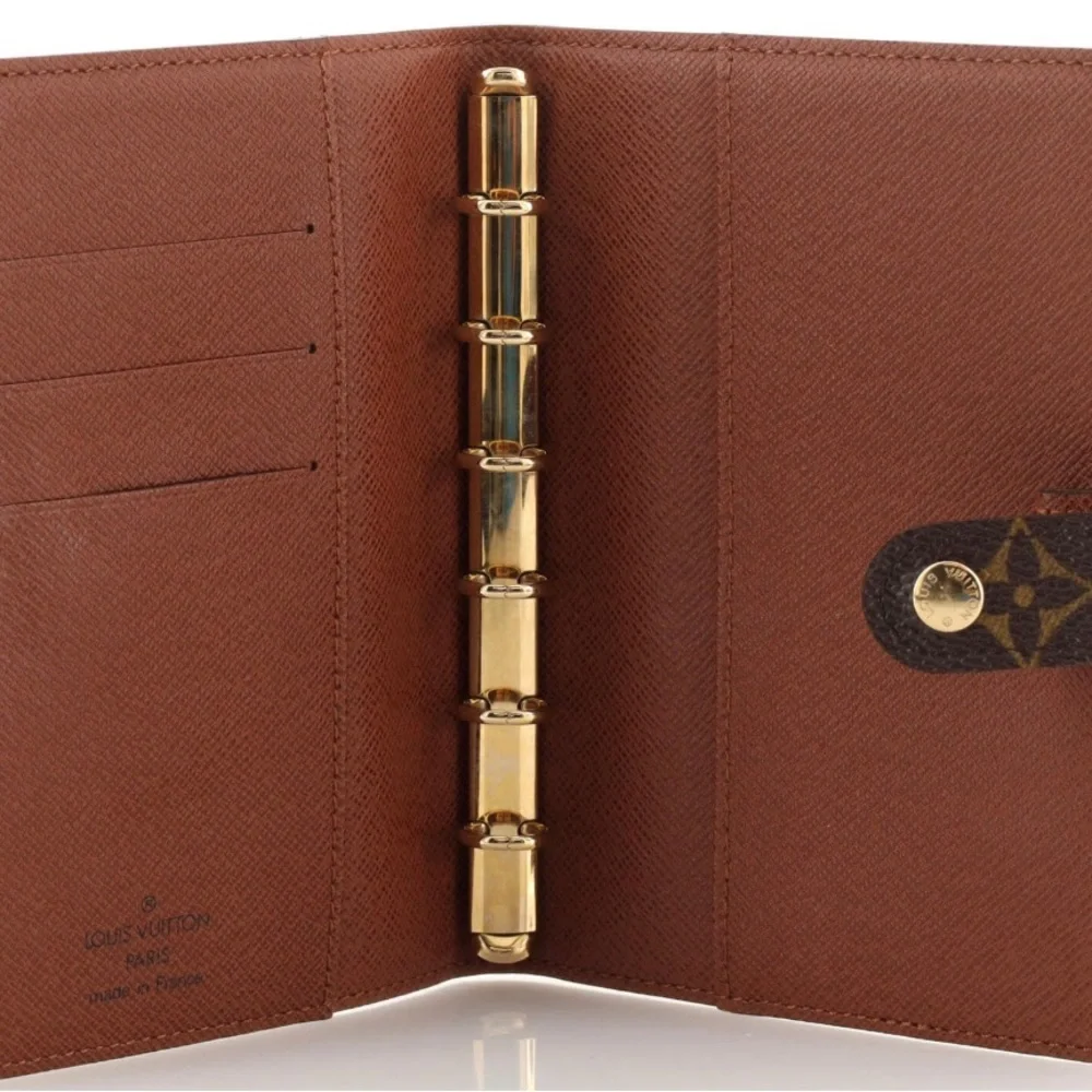 Louis Vuitton PM agenda